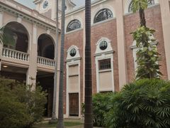 -香港大学