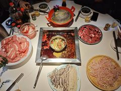 -二荆条·蜀鲜汇城市森林火锅