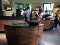 -星巴克(迪士尼小镇店)