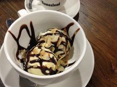 巧克力爱馥卡朵-MEET COFFEE婉约咖啡(宝善公寓店)