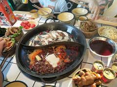 -瓜西西重庆火锅(花溪店)