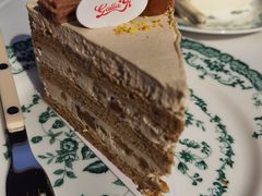 -弗兰克牛排西餐厅 Galla R By Ribone(上海首店)