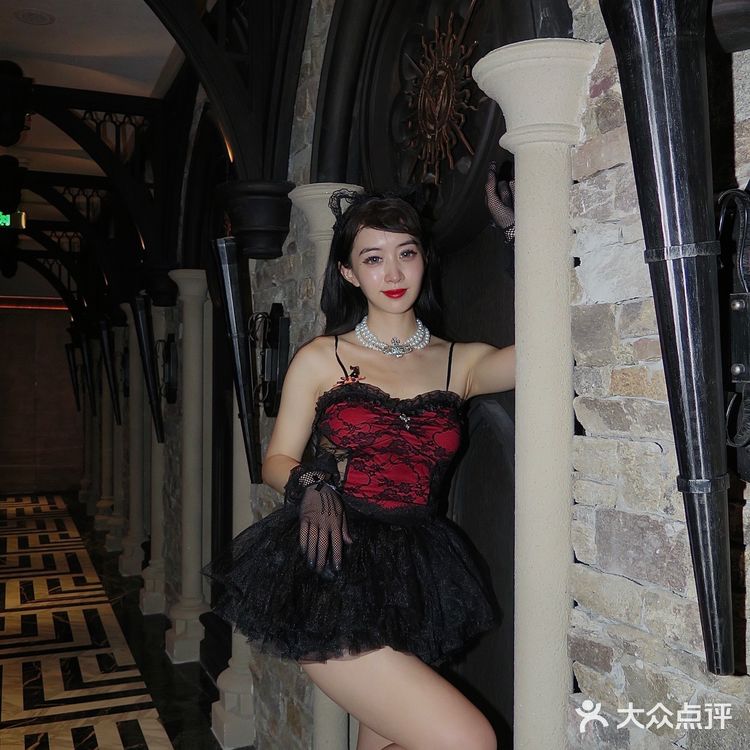 BU CASTLE｜外滩首家暗黑古堡西餐厅🏯