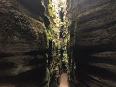 -梭布垭石林景区