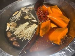 -大龙辣火锅·龙虾·烧烤(湖滨新天地店)