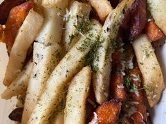 -春树下·树屋花房西餐厅(罍街AS1980店)