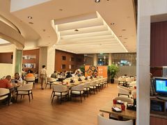-怡咖啡海鲜自助餐厅(浦东香格里拉店)