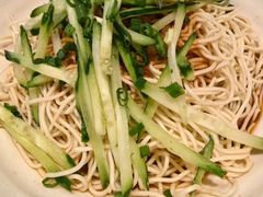 -肥肥虾庄·金牌油焖大虾(汉口城市广场店)