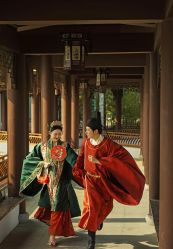 -挪娅婚纱摄影皇家会所