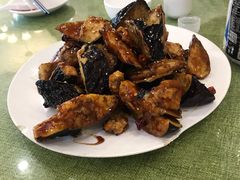 焦糖茄子牛肉粒-桃子餐厅·天津菜(红星路直营店)