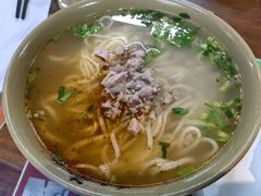 猪肘汤面-亮亮面馆(经六路店)