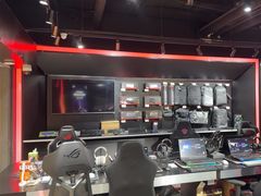 -ROG玩家国度(美罗城店)