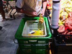 -胖东来生活广场(健康路店)