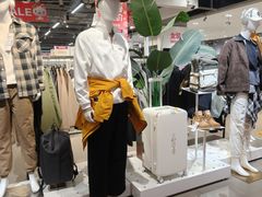-唯品会(北京国瑞城店)