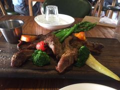 果汁红酒烧牛肋条-新城概念餐厅