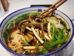 -镇南锅盖面馆(解放路店)