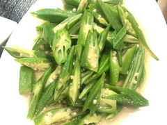 四棱豆炒秋葵-福照楼汽锅鸡·云南特色菜(万达广场店)