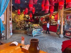 -老滇山寨•云南特色菜•地方菜•民族风情歌舞表演(金碧店)