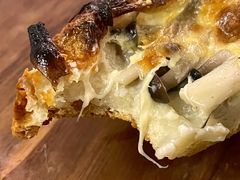 -VERIE BAKEHOUSE