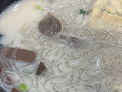 -鸭小妹鸭血粉丝(老门东店)