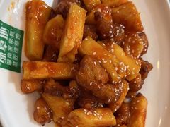 -绿草地·湘菜(酃湖师院店)