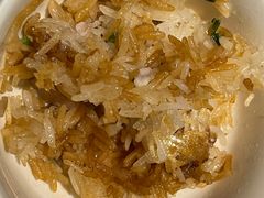 特色腊味煲仔饭-百年果林椰子鸡(中洲店)