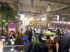 大堂-钢管厂歆瑞源油卤串串香(春熙路太古里店)