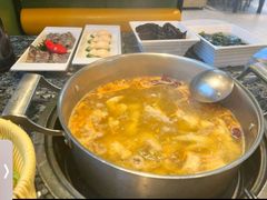 -一席地·本地鸡窝·杭帮鸡火锅(萧山银隆百货店)