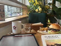 -雕刻时光咖啡馆(南院门店)