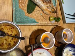 -花和海鲜自助(梅江店)