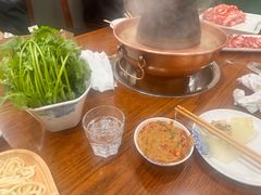 -楼外楼大刀肉传统火锅居(博学路店)