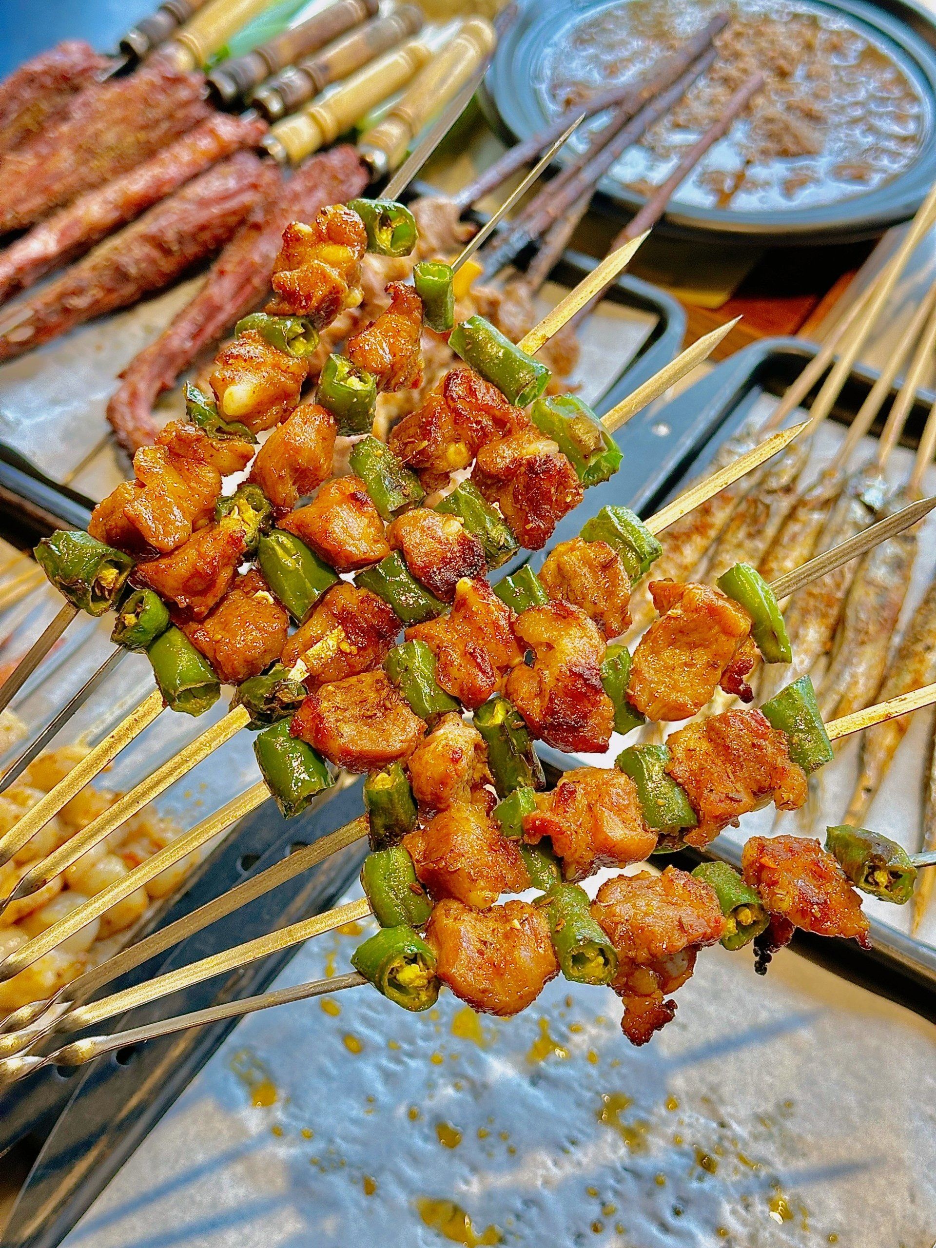 青岛即墨坠爱的烤串 烧烤狂欢