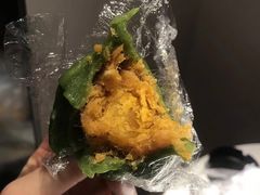 蛋黄肉松青团-许阿姨糕团店(南京总店)