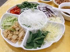 -官塘陈记鱼生·潮汕砂锅粥·牛肉火锅(潮枫路总店)