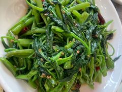 炝炒空心菜-辣螃铠盆盆蟹大排档(总店)