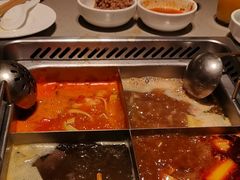 -海底捞火锅(宝龙广场夜宵主题店)