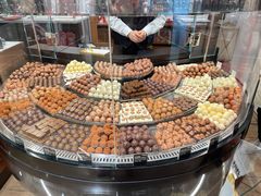 -Laderach 莱德拉(上海环贸iapm店)