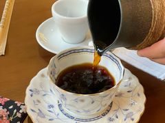 -Café Monson