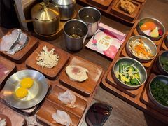 -银米·云南传统过桥米线(双廊黑金冠店)