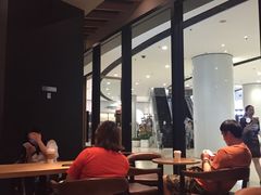 大堂-星巴克臻选(莘庄仲盛店)