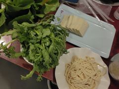 -聚首堂·特色小吃·肘子(什刹海德胜门店)