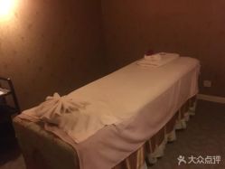 -伊姿衫日瘦 ·科技瘦身 ·纤体美妍