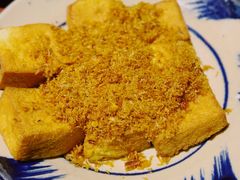 -Cuc Gach Quan Restaurant