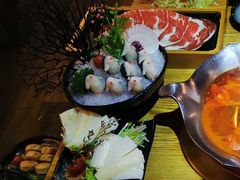 -湊湊火锅·茶憩(新中关购物中心店)