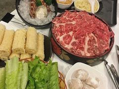 -鲜入围煮花胶鸡海鲜火锅