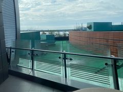 -上海滴水湖皇冠假日酒店