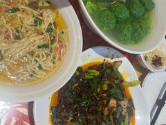 -柏合黄记豆腐皮饭店