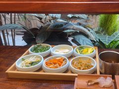-银米·云南传统过桥米线(双廊黑金冠店)
