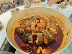 -刘姐啤酒鱼民族演艺餐厅(西街总店)