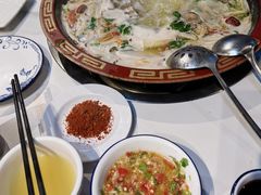 -牛得很·鲜牦牛肉烧烤·牛羊肉菌汤锅(康定店)